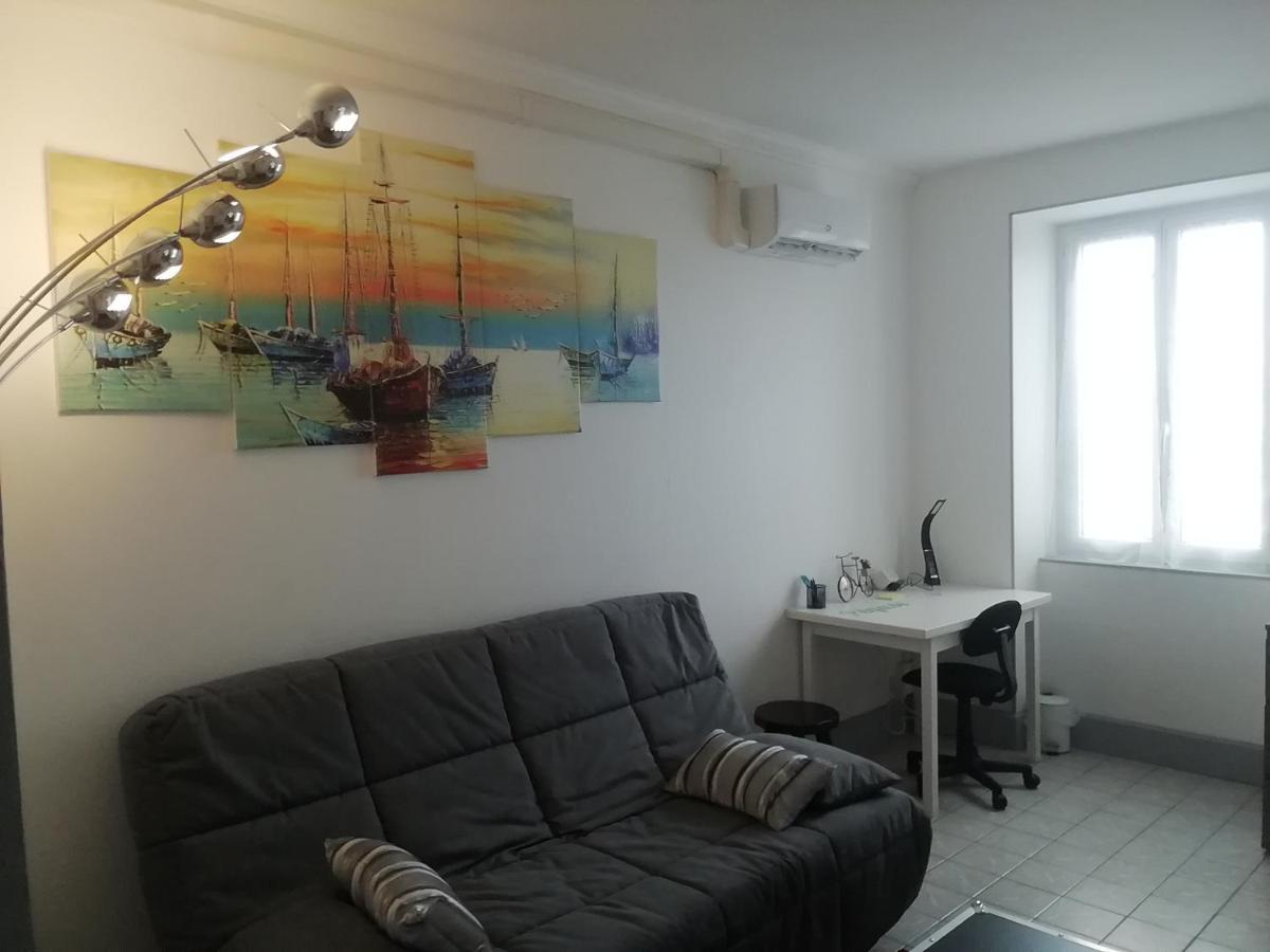 Pegase Meuble 3*** Appartement Fourchambault Buitenkant foto