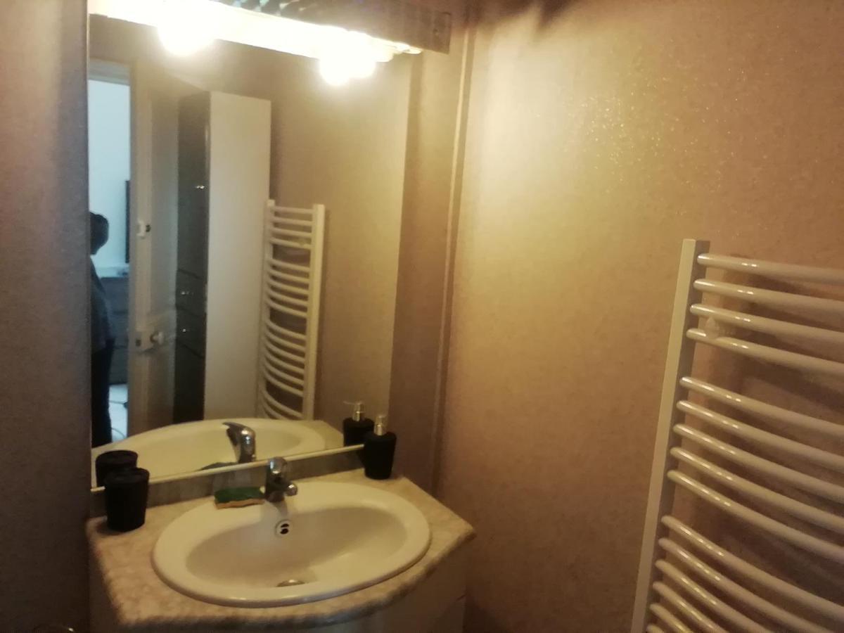 Pegase Meuble 3*** Appartement Fourchambault Buitenkant foto